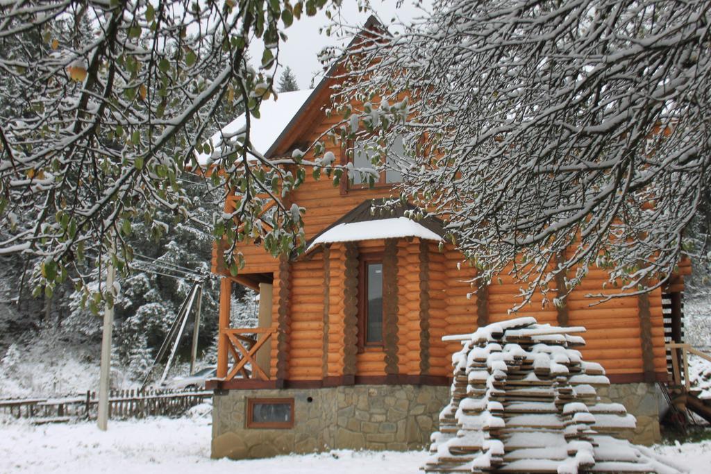 Sadyba Kazkove Dzherelo Verkhovyna Camera foto